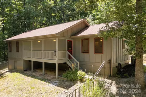 Exterior - 84 Sienna Rd, Saluda, NC 28773 photo 7 of 10