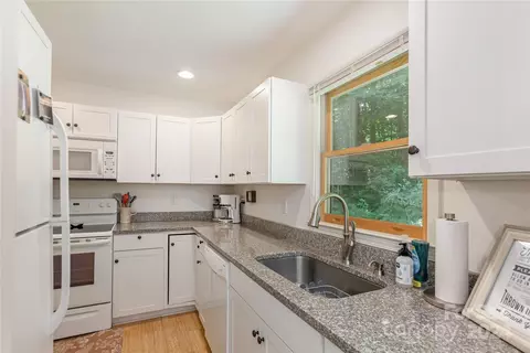 Kitchen - 84 Sienna Rd, Saluda, NC 28773 photo 1 of 3