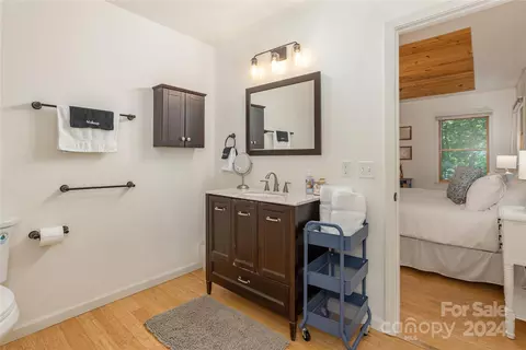 Bath - 84 Sienna Rd, Saluda, NC 28773 photo 1 of 3