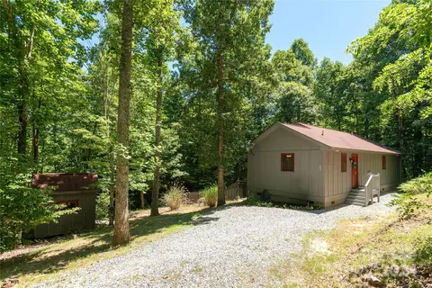 Exterior - 84 Sienna Rd, Saluda, NC 28773 photo 6 of 10