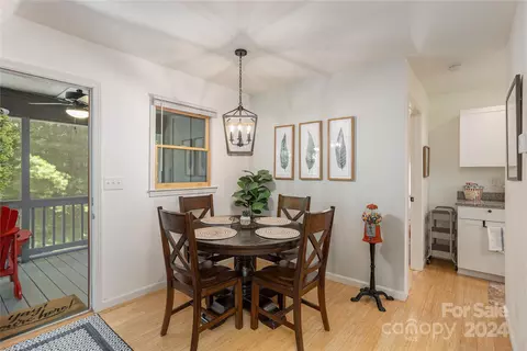 Dining - 84 Sienna Rd, Saluda, NC 28773 photo 1 of 2