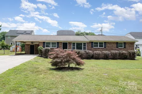 1010 6th St, Bessemer City, NC 28016