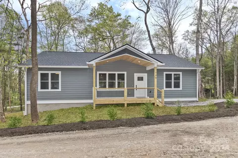155 Peyton Elaine Ln, Clyde, NC 28721