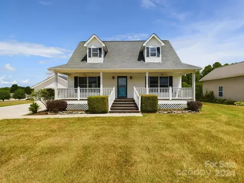 178 Drumstand Rd, Stony Point, NC 28678