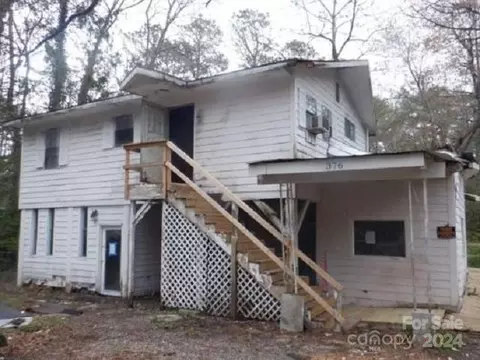 376 Bearwallow Rd, Sapphire, NC 28774