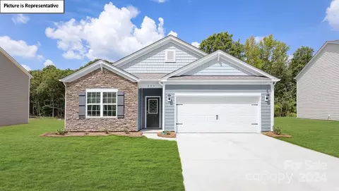 132 Sycamore Springs Dr, Statesville, NC 28677