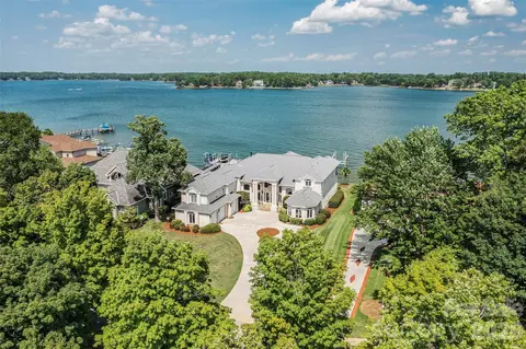 3446 Governors Island Dr, Denver, NC 28037