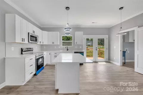 1272 Perkins St, Gastonia, NC 28054
