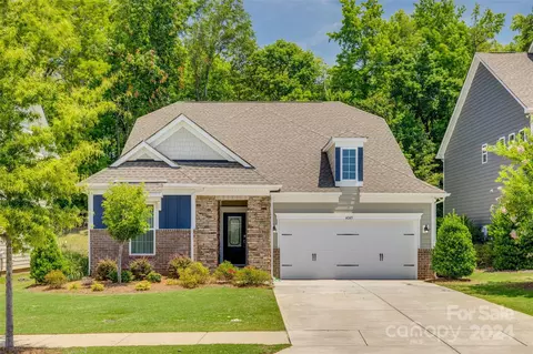 4049 Oakmere Rd, Waxhaw, NC 28173