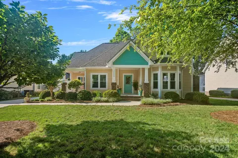 14215 Hudson Park Ln, Huntersville, NC 28078