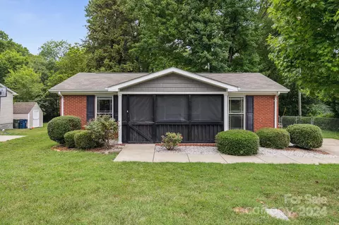 19907 N Ferry St, Cornelius, NC 28031