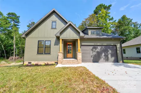 1014 W Carroll St, Cherryville, NC 28021