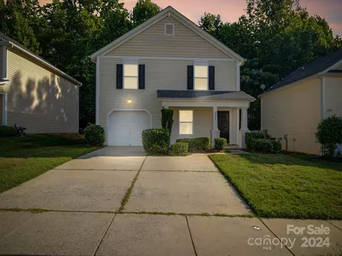8825 Michaw Ct, Charlotte, NC 28269