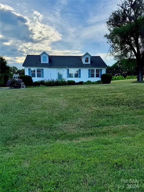 3629 Plainfield Dr, Shelby, NC 28150