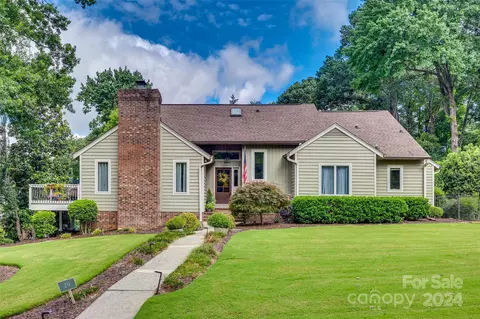 29 Commodore Point Rd, Lake Wylie, SC 29710