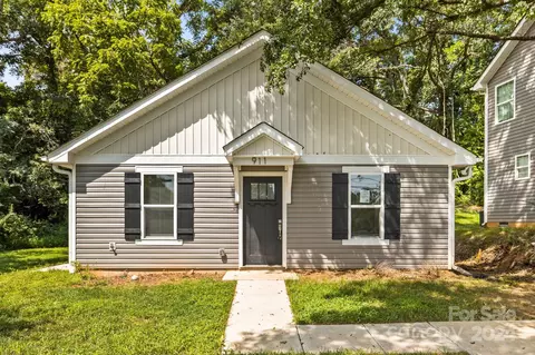 911 N Boyce St, Gastonia, NC 28052
