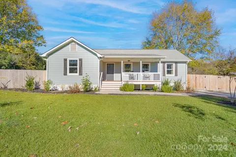 1714 Willowbrook Dr, Fort Mill, SC 29708