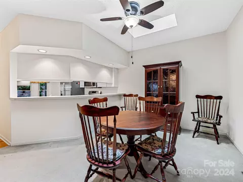 183 Fox Cross Dr, Brevard, NC 28712 photo 12