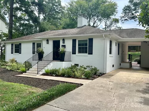 4451 Woodlark Ln, Charlotte, NC 28211