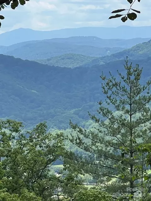 Sunrise Path, Marion, NC 28752