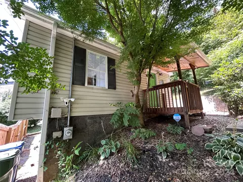 157 Druid Dr, Asheville, NC 28805