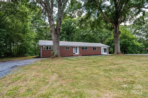 2261 Mount Olive Church Rd, Newton, NC 28658