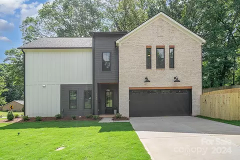 1542 Winston Dr, Charlotte, NC 28205