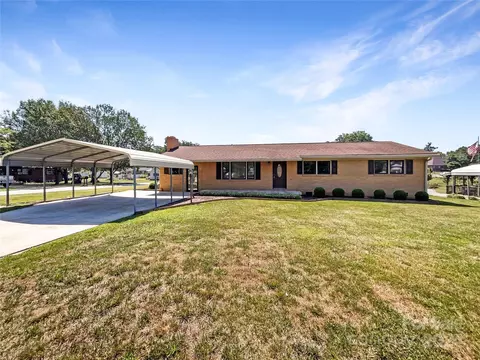 Undisclosed, Dallas, NC 28034