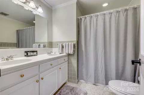 Bath - 2117 Wilson Ave, Monroe, NC 28110 photo 2 of 2