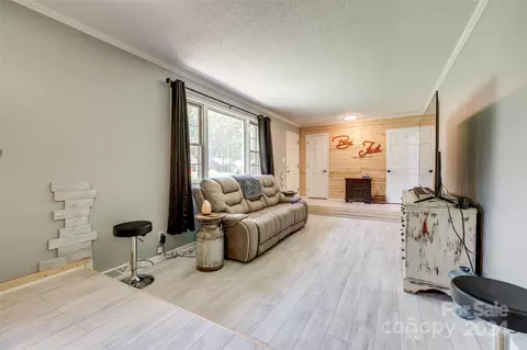 Living - 2117 Wilson Ave, Monroe, NC 28110 photo 2 of 4