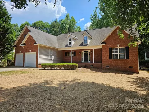 8100 Sisters Ln, Denver, NC 28037