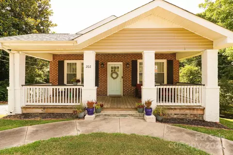 202 S 4th St, Albemarle, NC 28001