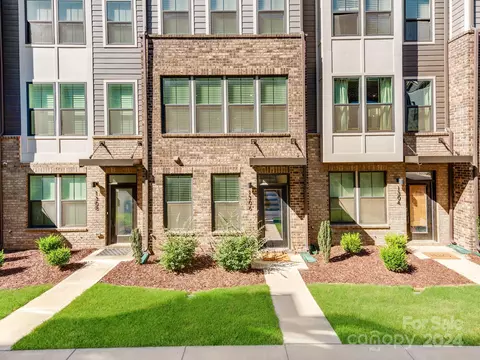 1306 Gleason Way, Charlotte, NC 28217