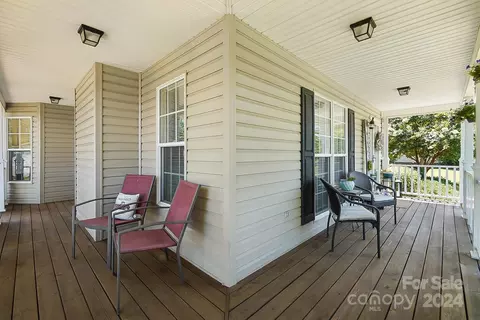 201 Maple Ridge Cir, Salisbury, NC 28147 photo 5