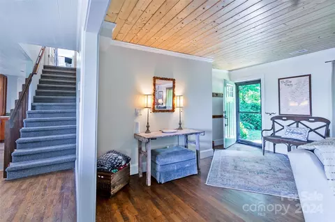 Entry Way - 20 Panther Run, Brevard, NC 28712 photo 2 of 3