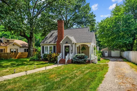 211 End Ave, Statesville, NC 28677