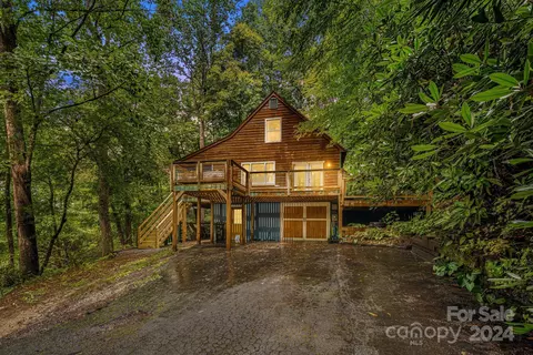1035 Kilpatrick Rd, Hendersonville, NC 28739