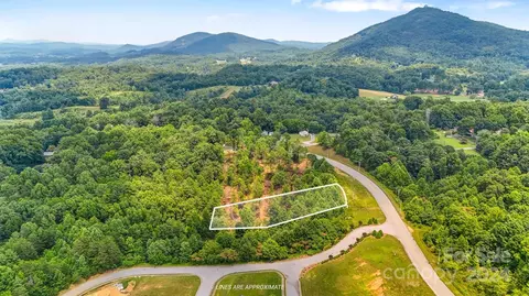 Mcclean Drive 1 Extension #1, Lenoir, NC 28645