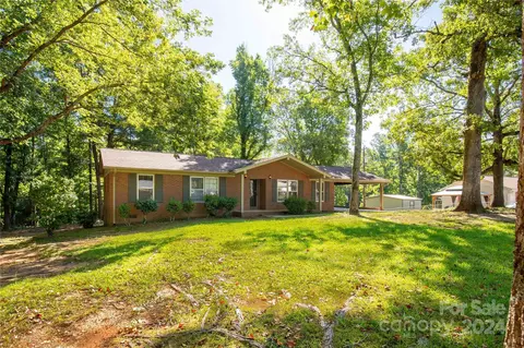273 Cliff Rd, Lancaster, SC 29720 photo 2