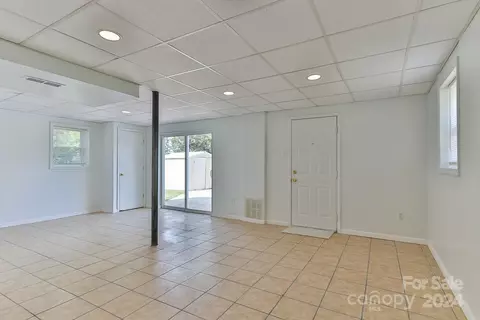 715 E 11th St, Newton, NC 28658 photo 33