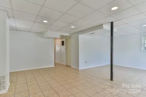 715 E 11th St, Newton, NC 28658 photo 34