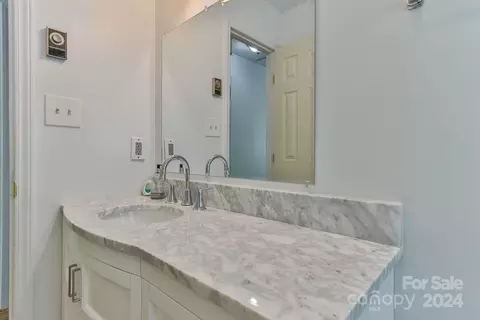 715 E 11th St, Newton, NC 28658 photo 27