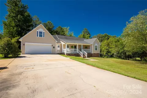 1225 Arundel St, Lancaster, SC 29720