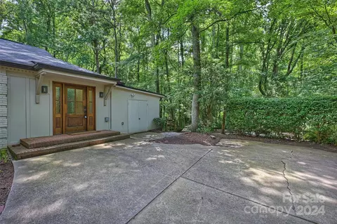 Other - 207 Crescent Dr, Davidson, NC 28036 photo 11 of 14