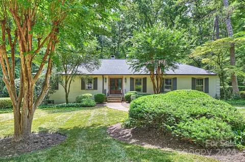 Exterior - 207 Crescent Dr, Davidson, NC 28036 photo 1 of 6