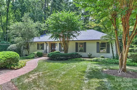 Exterior - 207 Crescent Dr, Davidson, NC 28036 photo 6 of 6