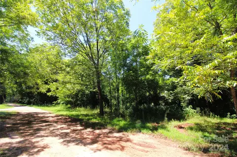 Hosea Strong Road, Chester, SC 29706