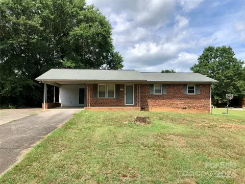 1207 Old Us 74 Hwy, Ellenboro, NC 28040