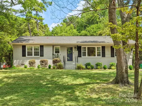 7108 Sherbourne Dr, Charlotte, NC 28210