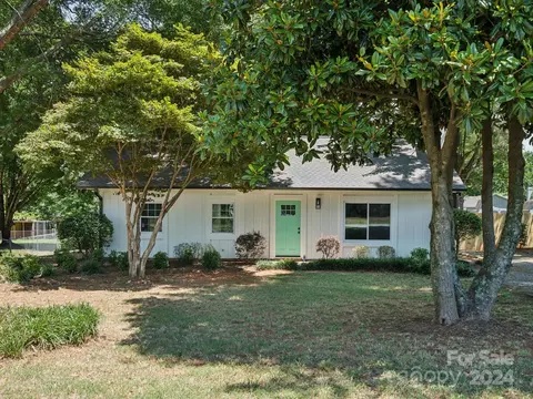 6108 Allen Black Rd, Charlotte, NC 28227